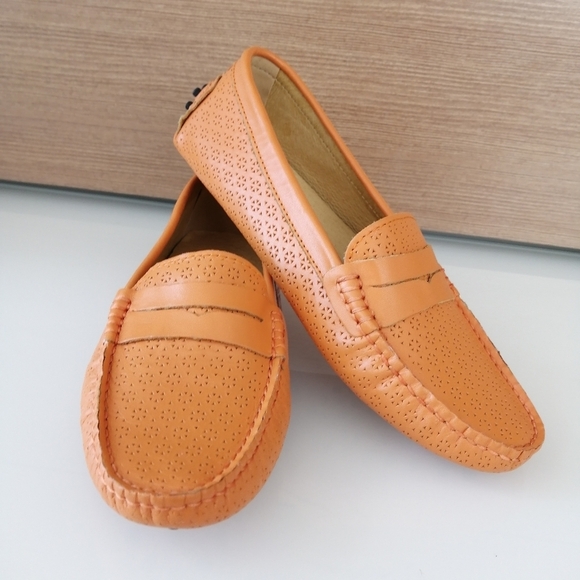 Tod's Gommino Leather Driving Loafers Lasercut Orange Woman's 36 (6 US) Like New - Picture 17 of 17